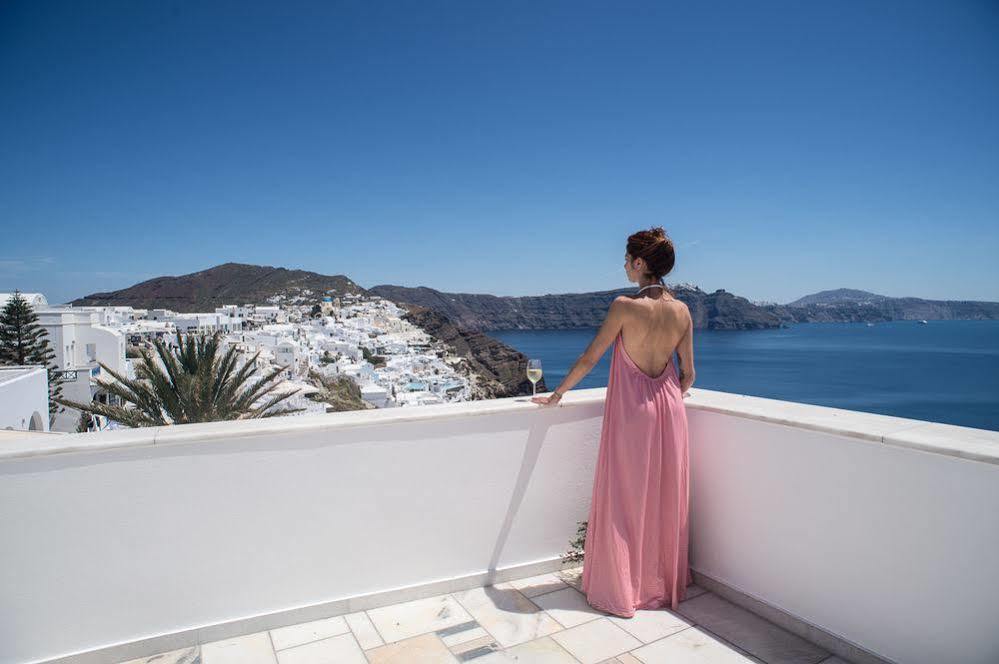 Oia Captain'S Villa Exterior photo